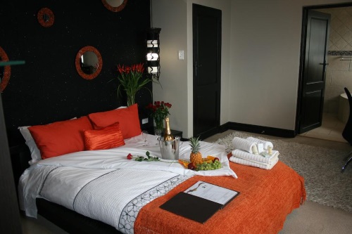 Africa Paradise Airport Guest Lodge buitenkant kamer